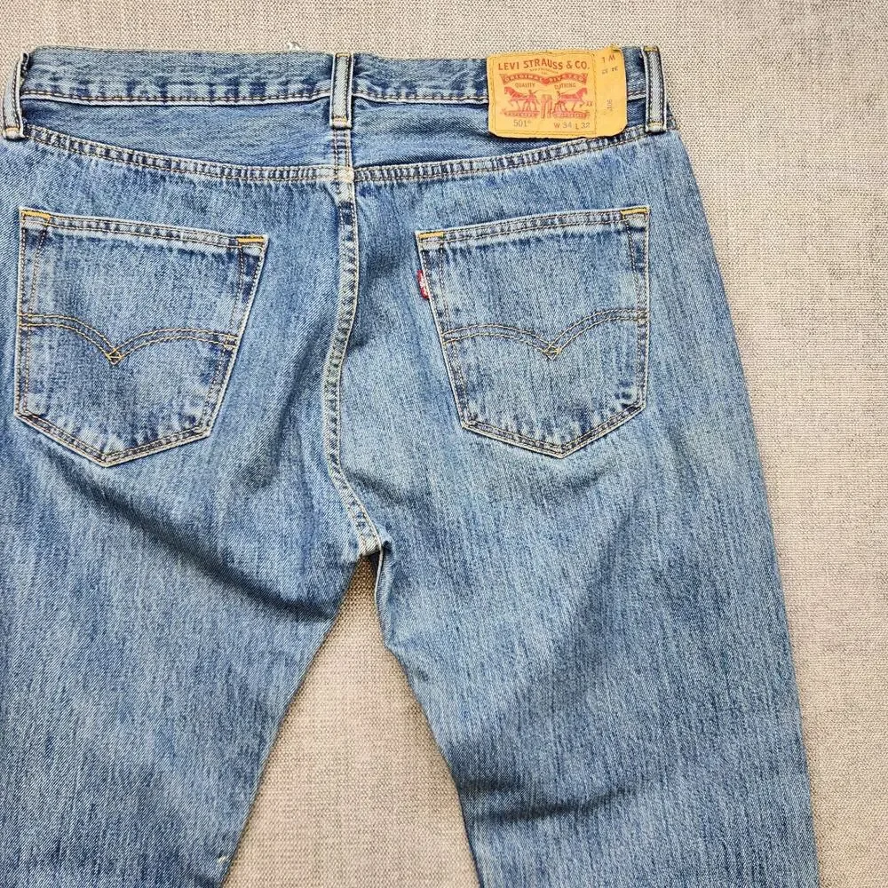 Levi’s 501 Original Fit Men’s Jeans W34 L32 Blue Denim Button Fly Straight